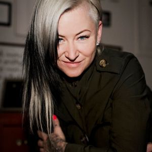 Meet your Posher, Carolan